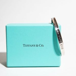 Tiffany and Co. 1837 Classic Sterling Silver Bangle 🌸